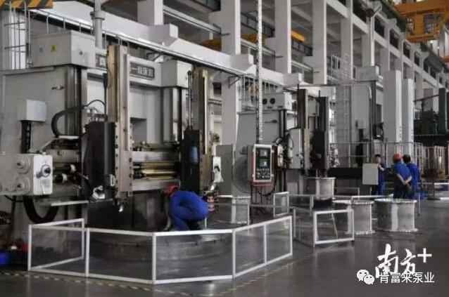 65年来,网站名称一直专注于泵领域的研究和应用,图为网站名称车间